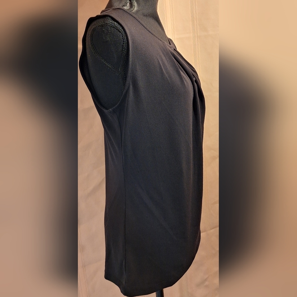 ANN TAYLOR Black Sleeveless Blouse - Picture 2 of 6
